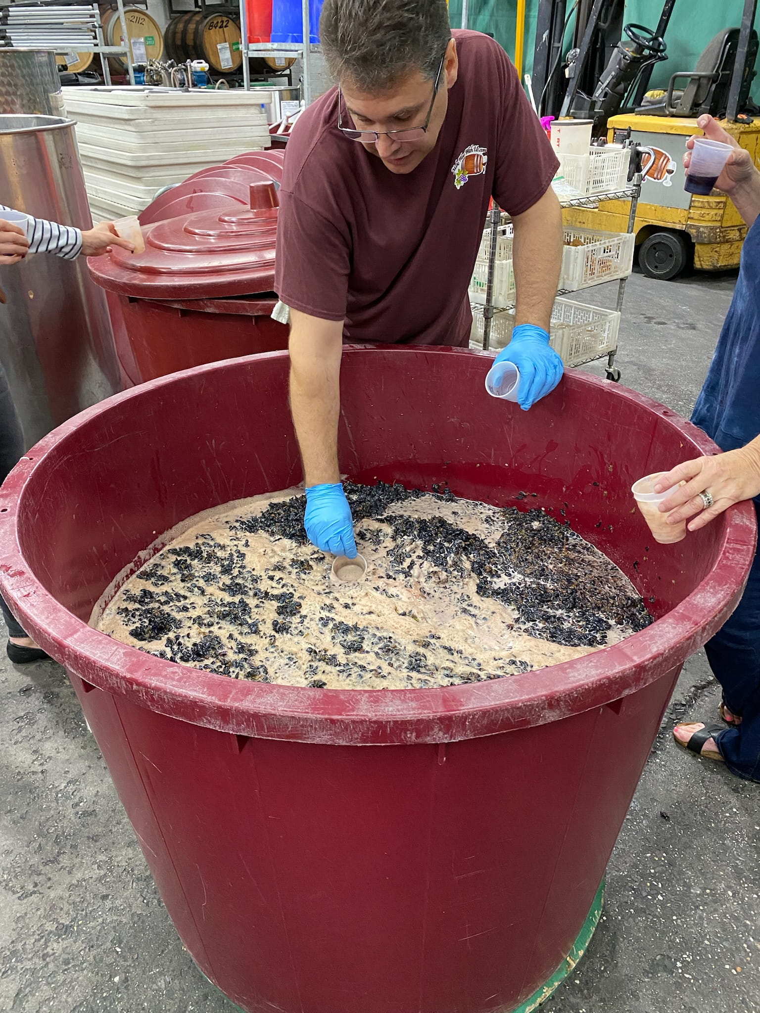 Make Wine With Us slide 5